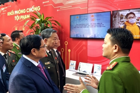 Hướng dẫn xác thực người ký hợp đồng điện tử bằng thẻ CCCD gắn chip tại Hội nghị Công an toàn quốc