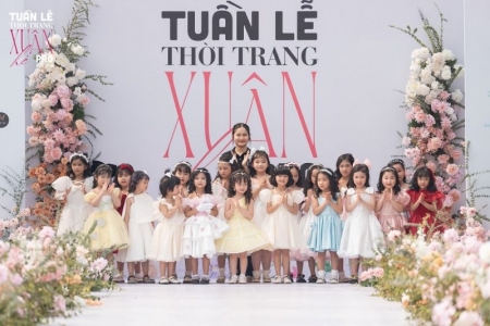 Lạc vào thế giới cổ tích mộng mơ với BST “Nàng thơ” tại Tuần lễ thời trang Xuân - Hè Pro 2023