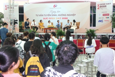 Học viện Báo chí và Tuyên truyền tổ chức Ngày hội tư vấn tuyển sinh, hướng nghiệp