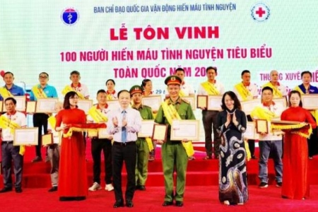 Hà Tĩnh: Đại úy Công an 40 lần hiến máu cứu người được tôn vinh