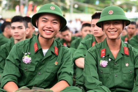 Đề nghị cải cách tiền lương, tăng tuổi nghỉ hưu với sĩ quan Quân đội để phù hợp với tính chất lao động đặc thù