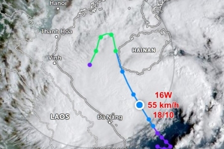 Áp thấp nhiệt đới giật cấp 9 tiến vào Vịnh Bắc Bộ