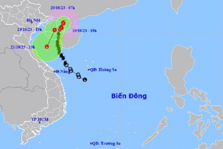 Bão số 5 giật cấp 11 đang “quần thảo” ở Vịnh Bắc Bộ