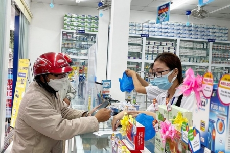 Giá thuốc bán buôn, bán lẻ không được cao hơn giá kê khai