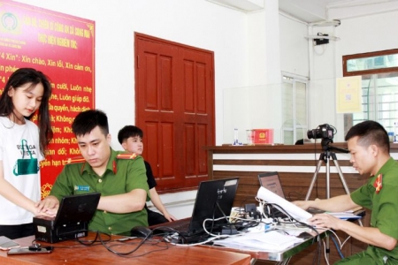 Công an tỉnh Bắc Giang đứng tốp đầu toàn quốc về kết quả kích hoạt Định danh điện tử