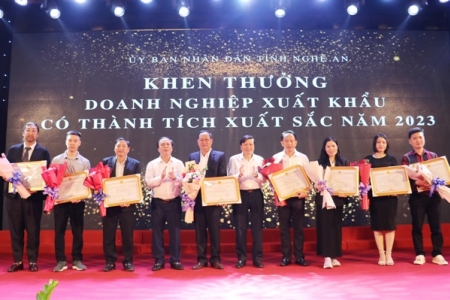 Nghệ An: Đối thoại với doanh nghiệp, bàn giải pháp đẩy mạnh xuất khẩu 2024