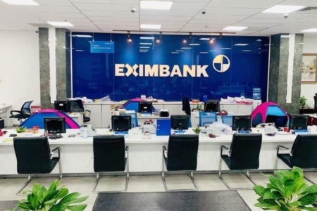 Vụ nợ thẻ tín dụng Eximbank: Cán bộ xử lý nợ xử lý "tương đối máy móc"