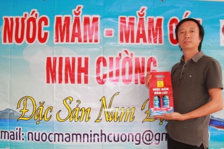 Sản xuất theo bí quyết “độc lạ”, nước mắm Ninh Cường không lo đầu ra