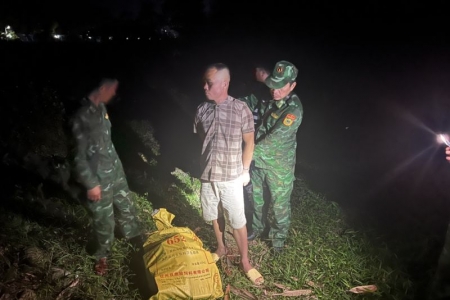 Bắt đối tượng mua, vận chuyển 15kg pháo nổ về đốt dịp Thanh minh