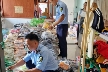 Phú Yên: Kinh doanh hàng lậu một cơ sở bị phạt 15.500.000 đồng