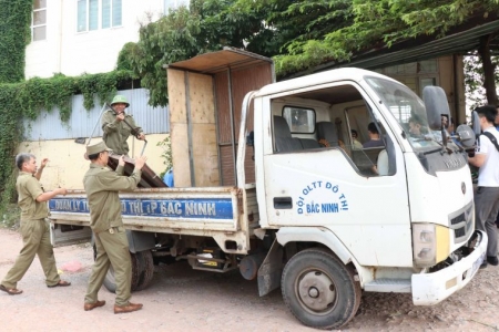 Thành phố Bắc Ninh quyết liệt kiểm tra, xử lý vi phạm về trật tự an toàn giao thông, công cộng và đô thị