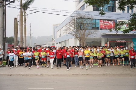 Lạng Sơn có trên 2.000 người tham gia hưởng ứng chiến dịch “Triệu bước chân nhân ái”