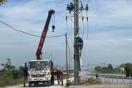 Long An đẩy mạnh tiết kiệm điện và đảm bảo cung cấp điện an toàn, ổn định trong mùa khô và năm 2024