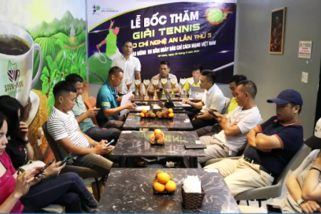 Hơn 250 vận động viên tranh tài tại Giải Tennis Báo chí Nghệ An lần thứ 5