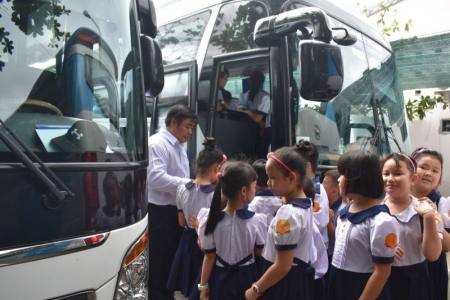 TP. Hồ Chí Minh tăng cường kiểm tra, rà soát các trường sử dụng ô tô đưa rước học sinh