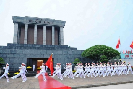 Dừng viếng Lăng Chủ tịch Hồ Chí Minh trong 2 tháng