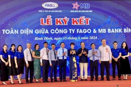 Bình Định: MB Bank hỗ trợ Fago Group phát triển sản xuất thức ăn chăn nuôi