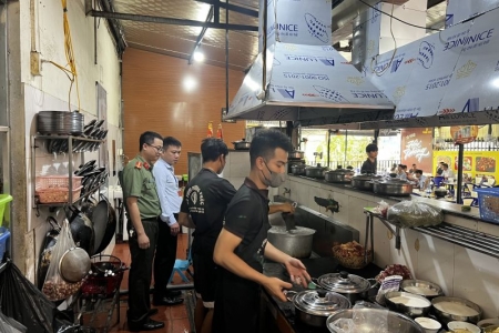 Tăng cường các biện pháp phòng ngừa ngộ độc thực phẩm tại các bếp ăn tập thể trong và ngoài khu, cụm công nghiệp