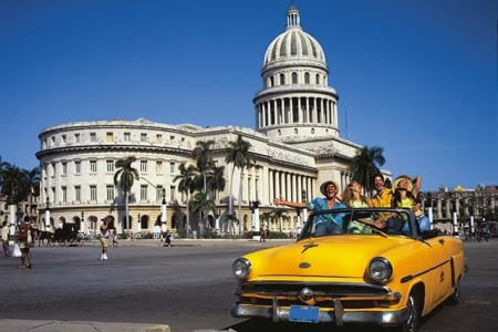 Cuba công bố lộ trình phát triển kinh tế mới, trong đó có vấn đề phi USD hóa