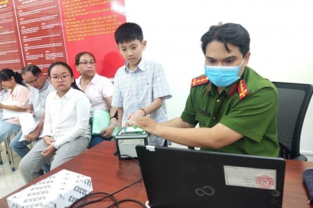 TP. Hồ Chí Minh đã thu nhận gần 40.000 hồ sơ cấp mới thẻ Căn cước