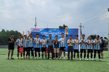 Đội bóng UBND TP. Thuận An vô địch Giải bóng đá Thương hiệu và Công luận Open Cup 2024