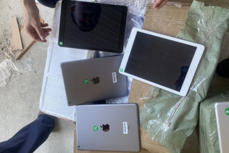 Phát hiện, thu giữ 147 máy tính bảng, điện thoại di động nhập lậu