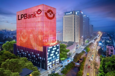 Top 500 DN lợi nhuận tốt nhất Việt Nam - Bài 18: LPBank - giai đoạn phát triển mới