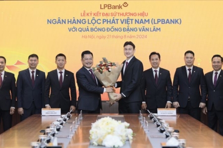 Thủ môn hàng đầu Việt Nam Đặng Văn Lâm được LPBank lựa chọn làm Đại sứ thương hiệu