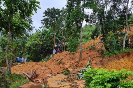 Lào Cai tiếp tục sạt lở đất làm 5 người bị vùi lấp