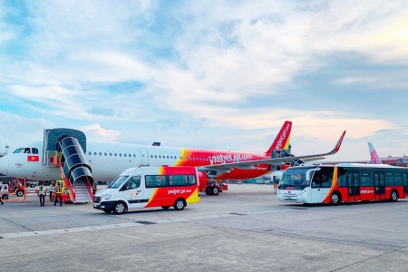 Vietjet ủng hộ đồng bào tại các vùng bị thiệt hại do bão lũ