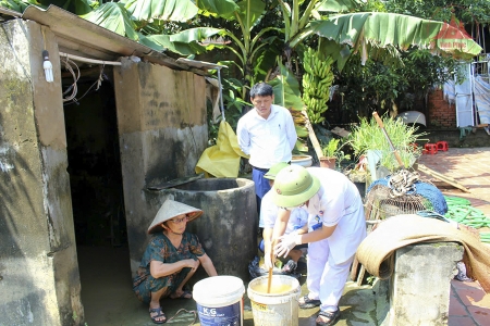 Vĩnh Phúc: Huyện Tam Dương ra quân xử lý môi trường sau mưa bão