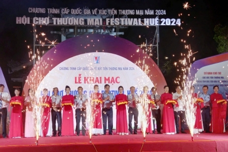 Gần 300 gian hàng tham gia Hội chợ Thương mại Festival Huế 2024