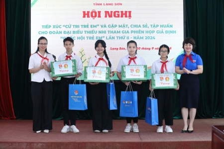 Lạng Sơn tổ chức hội nghị tiếp xúc “Cử tri trẻ em”