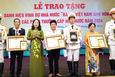 Phó Chủ tịch nước trao tặng danh hiệu cao quý “Bà mẹ Việt Nam anh hùng” tại Đồng Nai