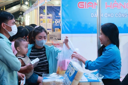 Bắc Giang: Khai mạc Chương trình “Gian hàng dành cho công nhân lao động” lần thứ VIII