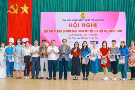 Công đoàn Các khu công nghiệp tỉnh Vĩnh Phúc gặp mặt kỷ niệm Ngày Phụ nữ Việt Nam 20/10