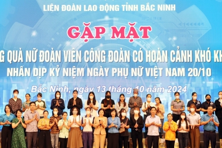 Bắc Ninh: Tặng quà nữ đoàn viên Công đoàn có hoàn cảnh khó khăn và con đoàn viên Công đoàn vượt khó, học giỏi