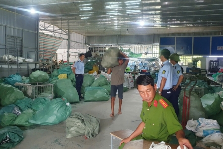 Khởi tố vụ án hình sự về tội “Sản xuất, buôn bán hàng giả” và tội “Xâm phạm quyền sở hữu công nghiệp”