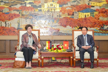 Bí thư Thành ủy Lê Tiến Châu tiếp xã giao Đại sứ Cộng hoà Liên bang Đức tại Việt Nam