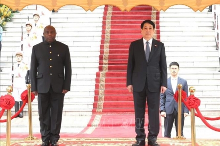 Chủ tịch nước Lương Cường chủ trì lễ đón chính thức Tổng thống Burundi Évariste Ndayishimiye