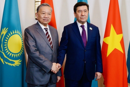 Tổng Bí thư Tô Lâm hội kiến Chủ tịch Hạ viện Kazakhstan