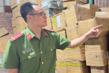 Khởi tố 2 đối tượng buôn lậu thuốc làm chín, bảo quản sầu riêng