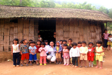 Sẽ xây dựng các đề án về miễn, hỗ trợ học phí và phổ cập giáo dục mầm non