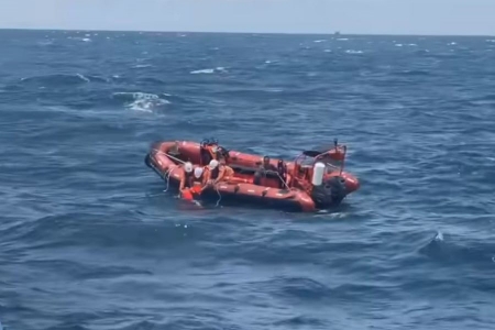 Cứu hộ thành công toàn bộ thuyền viên tàu chở than chìm trên vùng biển Hà Tĩnh