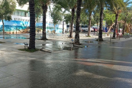 Cảnh tượng nhếch nhác ở khu bãi tắm công cộng Hồ Tràm