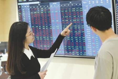 Chứng khoán phiên chiều 29/5: Cổ phiếu NVL bứt phá, nhóm bất động sản vực dậy thị trường