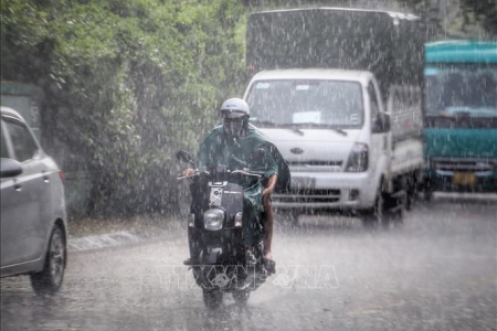 Thời tiết ngày 30/5: Bắc Bộ, Bắc Trung Bộ có mưa to, nguy cơ sạt lở đất và dông lốc