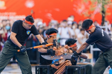 Mãn nhãn với màn biểu diễn võ thuật, khí công trong chương trình ‘Vinh quang Công an nhân dân’