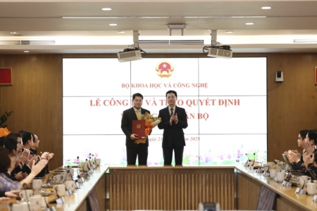 Ông Nguyễn Trường Giang làm Chủ tịch Hội đồng thành viên Tổng công ty Bưu điện Việt Nam