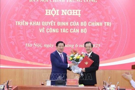 Trao Quyết định điều động, bổ nhiệm Phó Trưởng ban Nội chính Trung ương